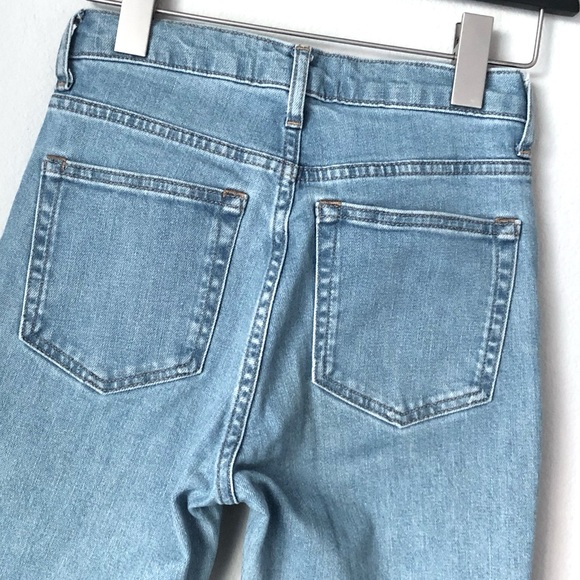 CLOSEOUT \Everlane\• Original Cheeky Jean in Stone-Washed Sky - Picture 9 of 16